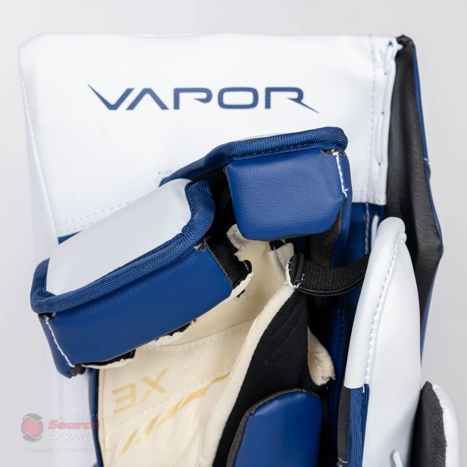 Bauer Vapor 3X Intermediate Goalie Blocker 16 Bauer Vapor 3X Intermediate Goalie Blocker - Image 16