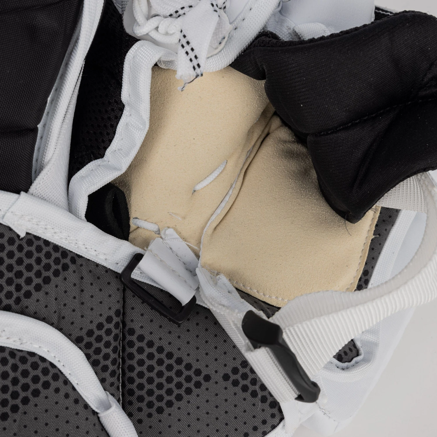 Bauer GSX Junior Goalie Catcher S23 8 Bauer GSX Junior Goalie Catcher S23 - Image 8