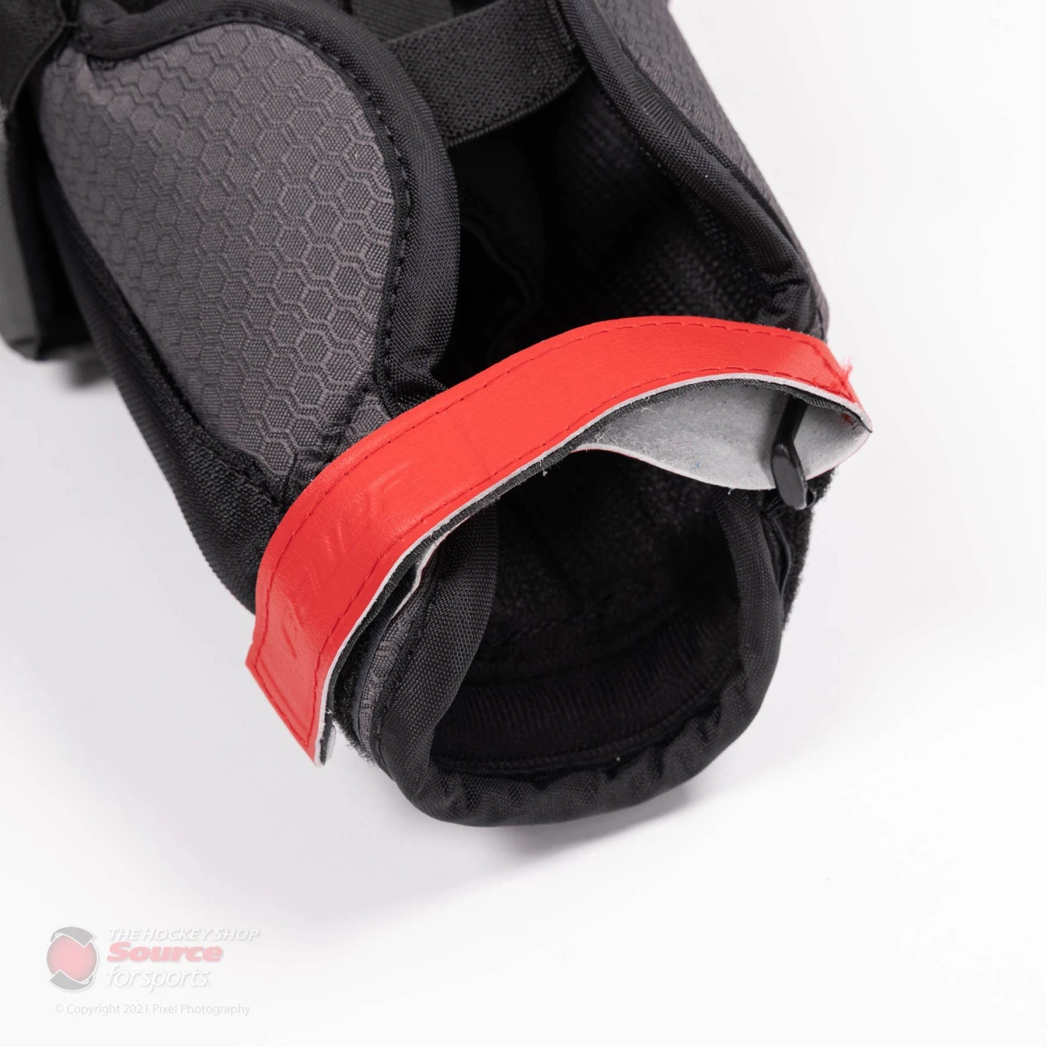 Bauer Vapor HyperLite Senior Chest & Arm Protector - Red 19 Bauer Vapor HyperLite Senior Chest & Arm Protector - Red - Image 19