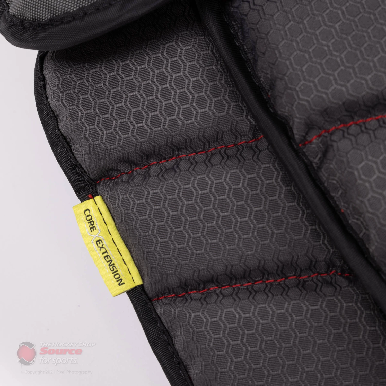 Bauer Vapor HyperLite Senior Chest & Arm Protector - Red 4 Bauer Vapor HyperLite Senior Chest & Arm Protector - Red - Image 4