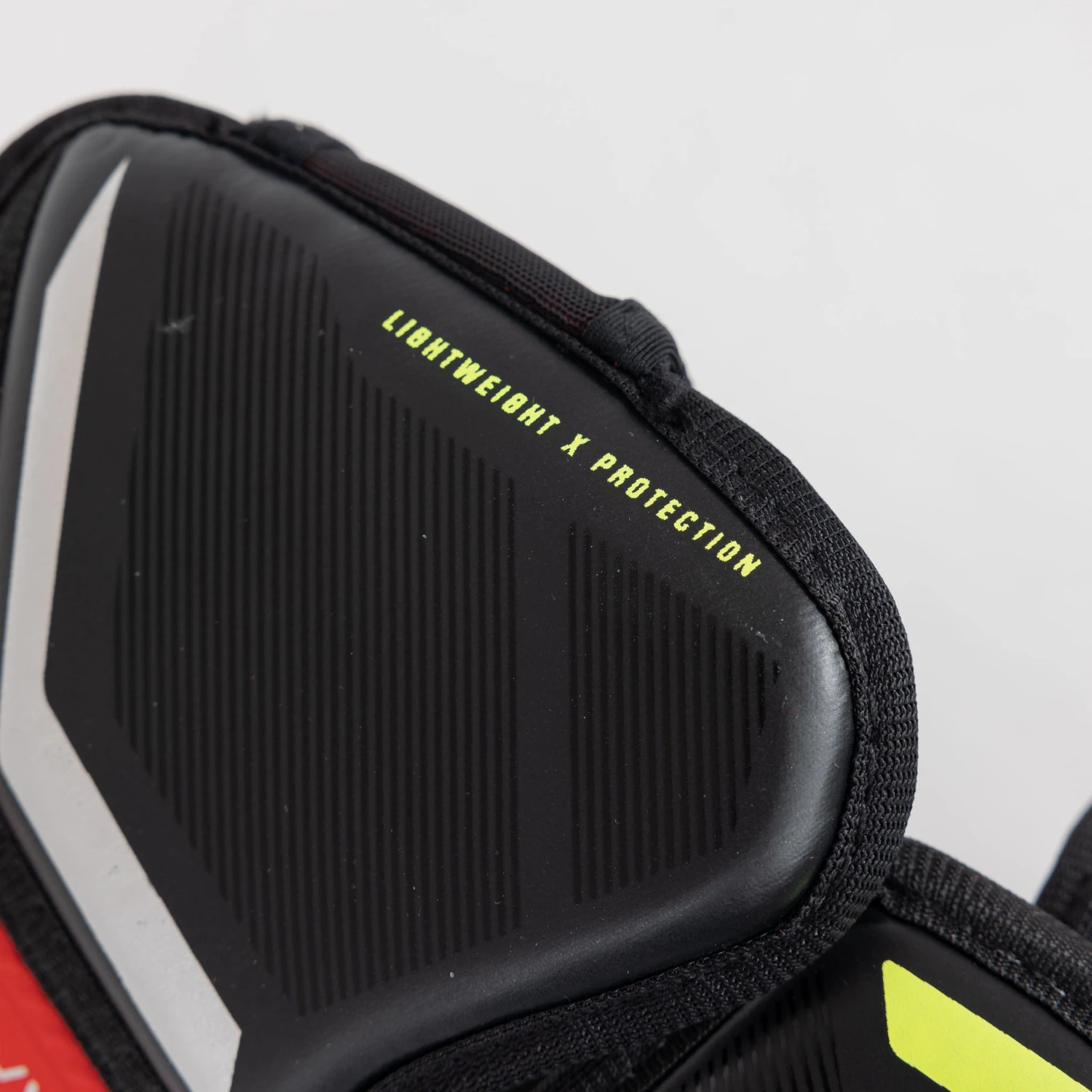 Bauer Vapor Hyperlite Senior Hockey Elbow Pads 15 Bauer Vapor Hyperlite Senior Hockey Elbow Pads - Image 15