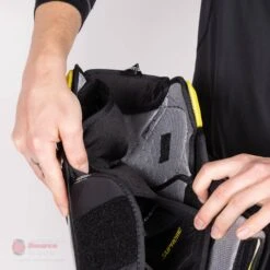 Bauer Supreme UltraSonic Senior Hockey Shin Guards -Bauer Sale Store bauer shin guards bauer supreme ultrasonic senior hockey shin guards 28174700150850