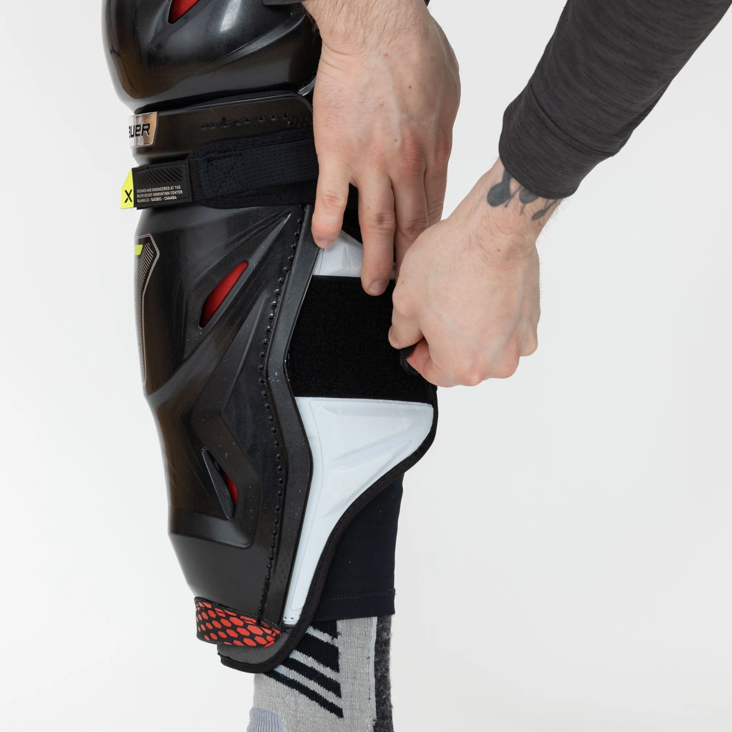 Bauer Vapor Hyperlite Senior Hockey Shin Guards 11 Bauer Vapor Hyperlite Senior Hockey Shin Guards - Image 11