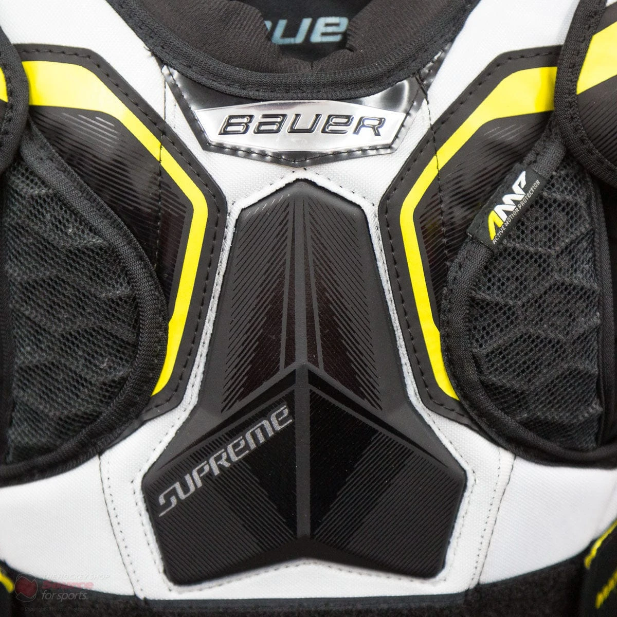 Bauer Supreme Matrix Senior Hockey Shoulder Pads (2019) 4 Bauer Supreme Matrix Senior Hockey Shoulder Pads (2019) - Image 4