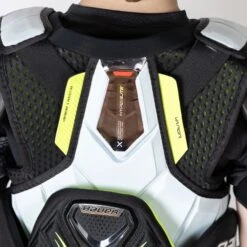 Bauer Vapor Hyperlite Junior Hockey Shoulder Pads 33 Bauer Vapor Hyperlite Junior Hockey Shoulder Pads -Bauer Sale Store bauer shoulder pads bauer vapor hyperlite junior hockey shoulder pads 29086236737602